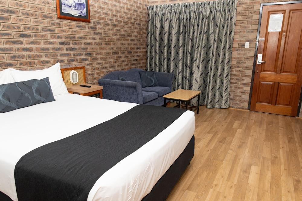 Lantern Motor Inn Mackay Dış mekan fotoğraf