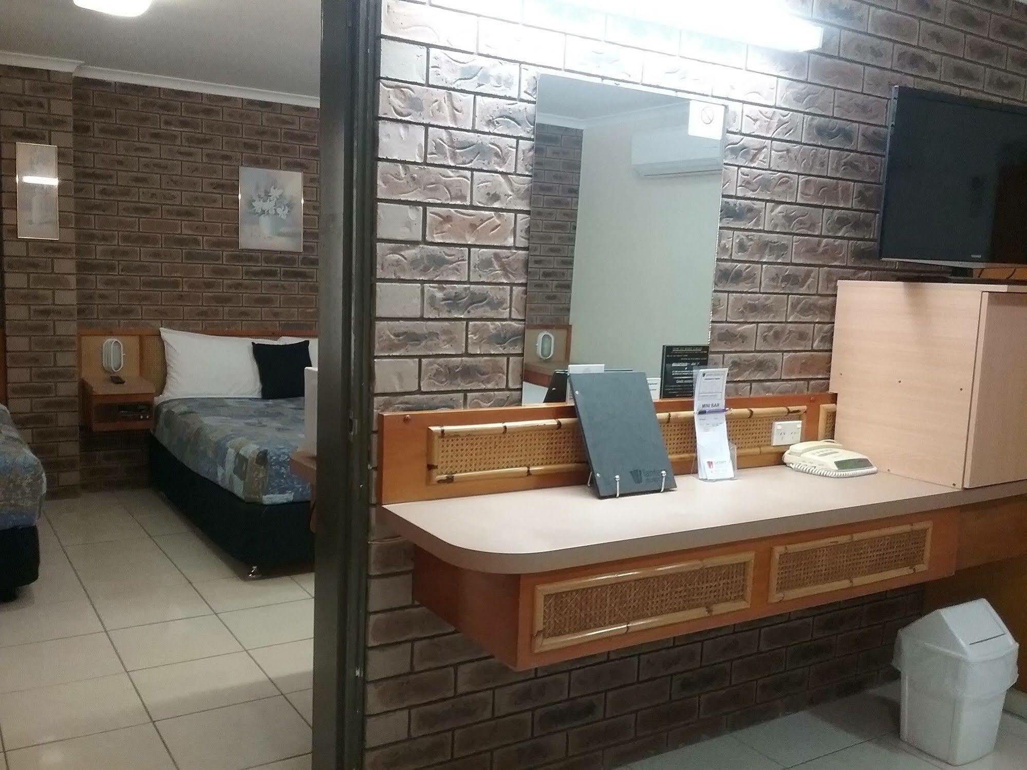 Lantern Motor Inn Mackay Dış mekan fotoğraf